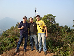 Thiago, eu e Josiel e nos...
