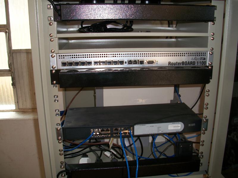 Rack sendo montado