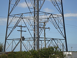 Base da torre de 90m na Br101...