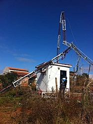 Fotos de nossa torre repetidora de 40 metros que caiu a uma semana.. Ventos com mais de 70KM a derrubaram.. Baita prejuízo..