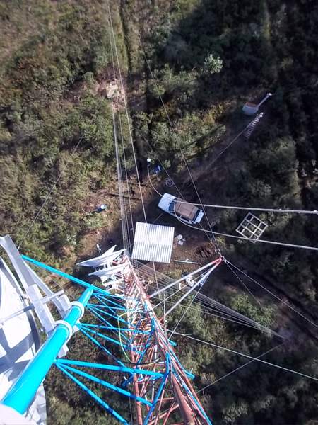Torre West_ Antena Lumina 4