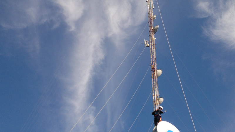 Torre West_ Antena Lumina 7