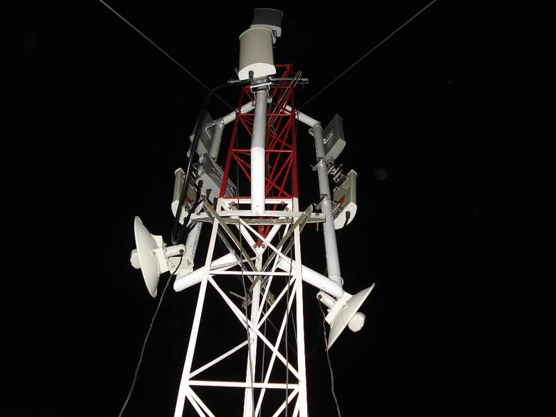 Alta horas, 00:20 e ainda montando o POP. Ficou muito tarde resolvemos parar para continuar no outro dia. Terminando coloco as fotos com tudo pronto.