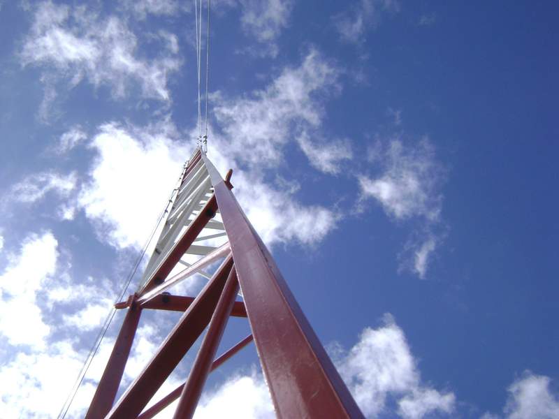 Torre sem os equipamentos...