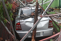 Fotos da torre da Oi que caiu em Água Clara-MS imagens fortes..
Fonte: http://www.aguaclarams.com.br/noticias/Default.aspx?id=30503&cad=3