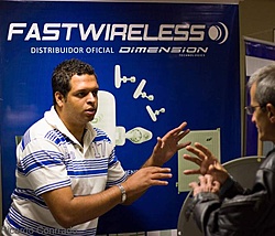 MikroTik Encontro de Usuários (MUM) é uma conferência sobre MikroTik RouterOS software e hardware RouterBoard. Fazer perguntas, ouvir apresentações, conversar com especialistas e ver demos tecnologia interessante pelo MikroTik e os próprios usuários - tudo aqui, na MUM. (traduzido)