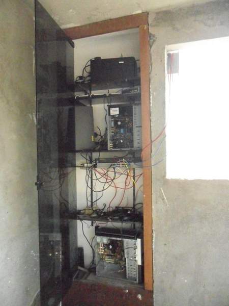 Antiga extrutura morte proxima..