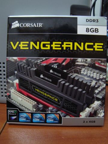 memorias de alta performance Corsair Vengeance 8GB DDR3 1600 OC.