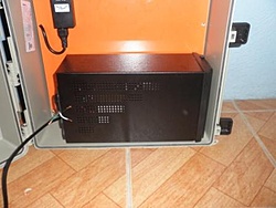 Caixa com nobreak