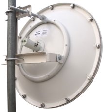 Instalação em antenas disco para oferecer uma proteção adicional contra as ações do tempo. Os radomes são compatíveis com as antena disco OIWTECH.