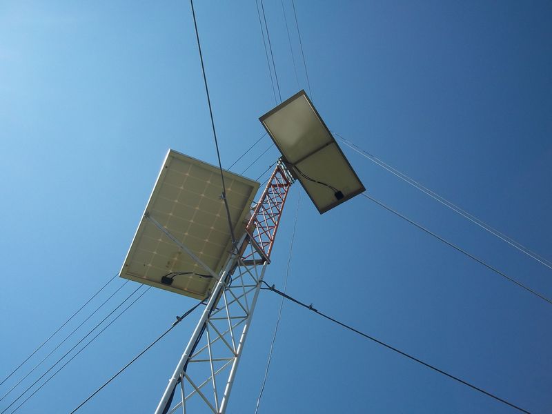 Instalação do 2º Painel Fotovoltaico - Mais antenas = Mais energia...