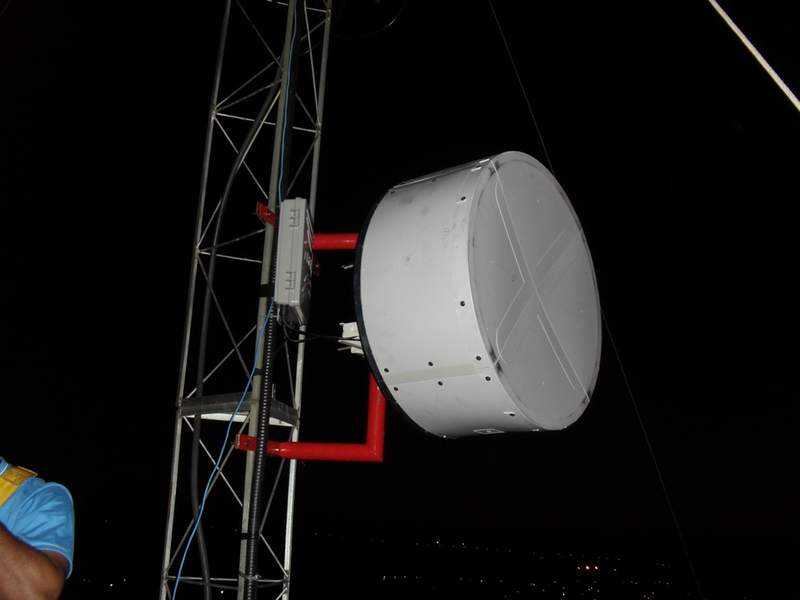 Radome com Rocket 30 e R52HN Fazendo PTP