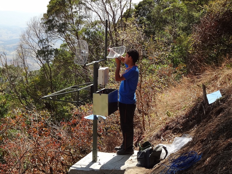 Montagem das antenas com placa solar!