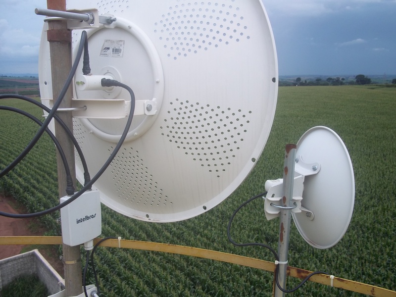 Dish MaxxGain 34 OIW fechando 19km com APC 5M Intelbrás, obstruçao de visada com árvores à 1,5km da ST. Passando 60Mbits de Down e 58Mbits de UP.