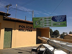 OLHEM PARA O DETALHE, UMA...