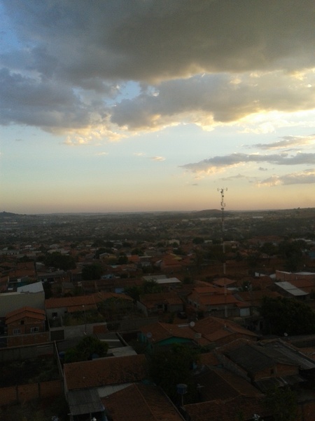 Tenho 2 grandes concorrentes a menos de 300 metros da minha torre tá osso xD