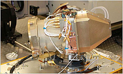 Clique na imagem para uma versão maior

Nome:	         TransmisorLLCD-LADEE.jpg
Visualizações:	247
Tamanho: 	42,3 KB
ID:      	48821
