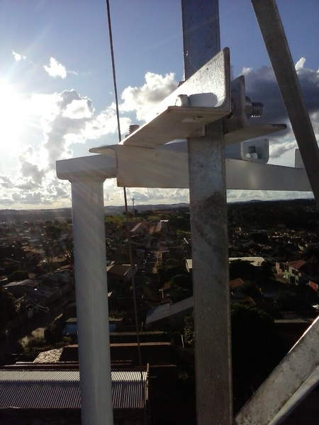 SUPORTE PARA ANTENA DISH AJUSTÁVEL