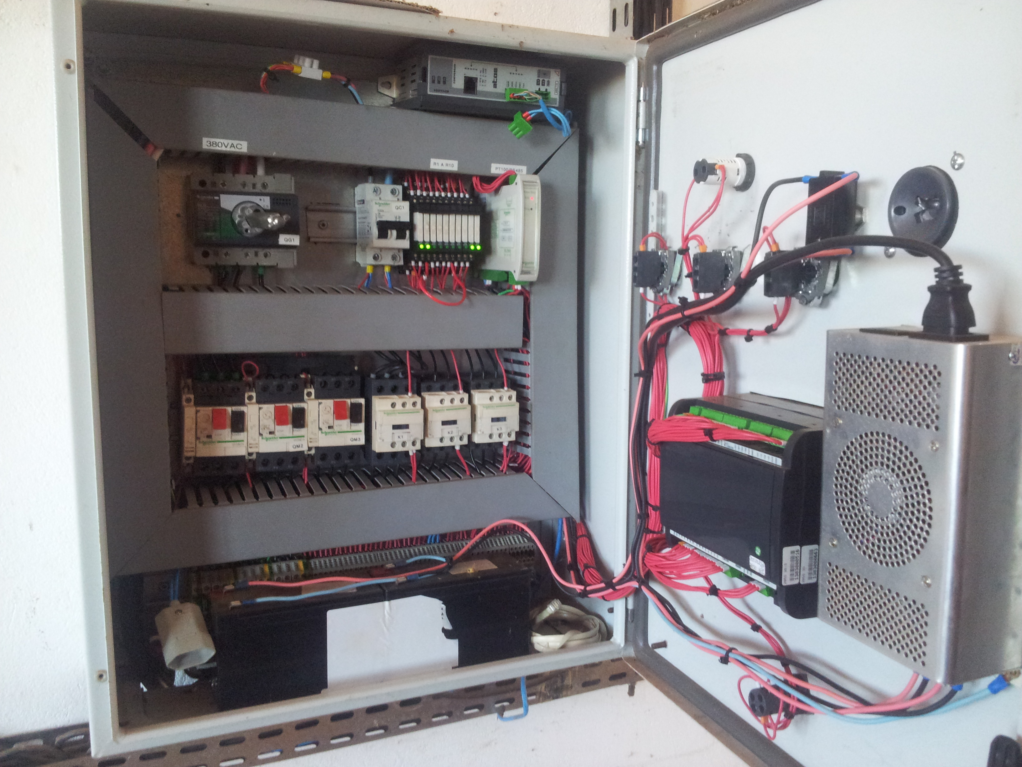 Volt trabalhando com CLP Schneider
