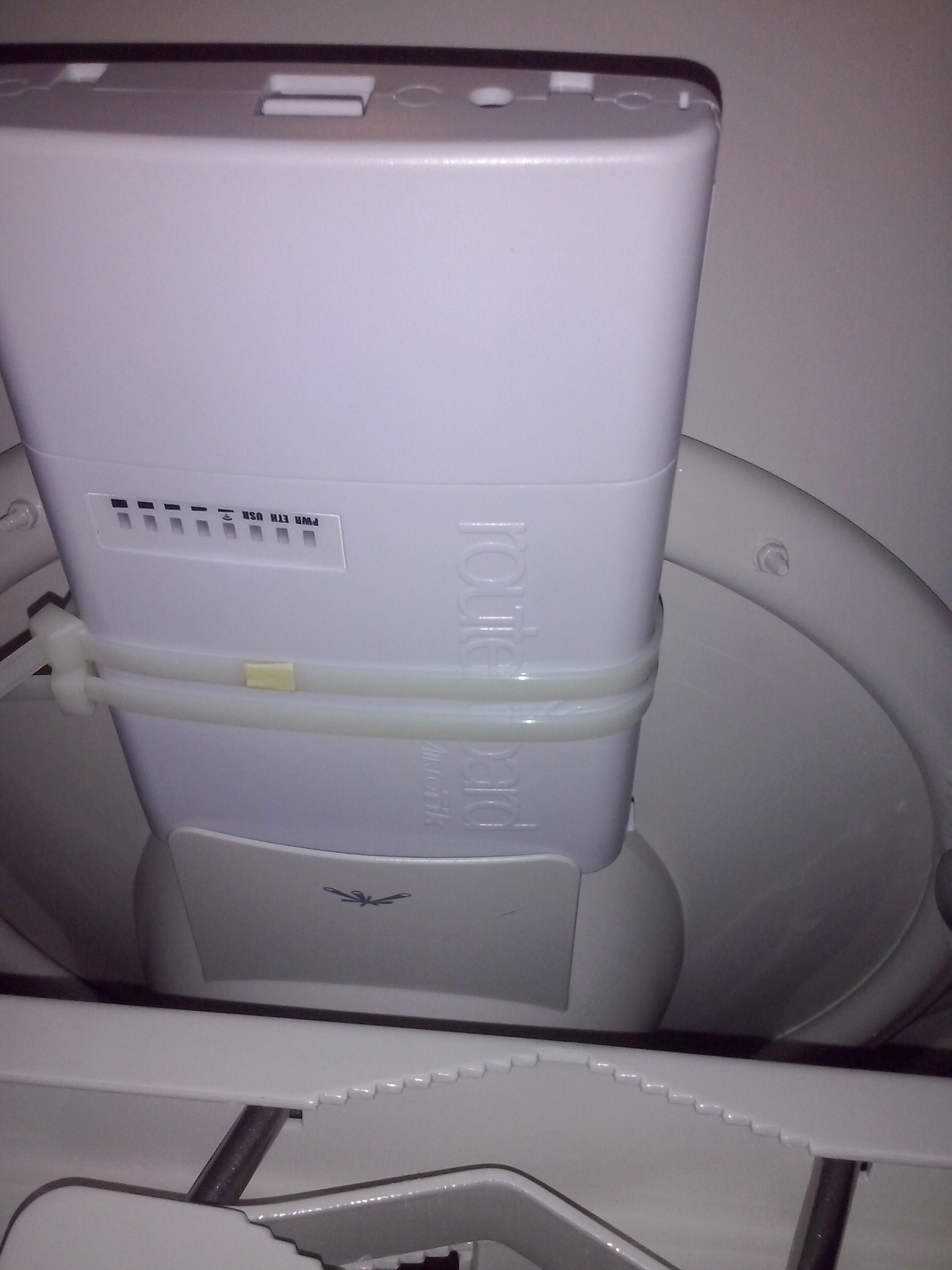 ADAPTAÇÃO 912 NA DISH SEM QUEBAR NADA HEHEHE ,MANTENDO A TAMPA ORIGINAL DA DISH