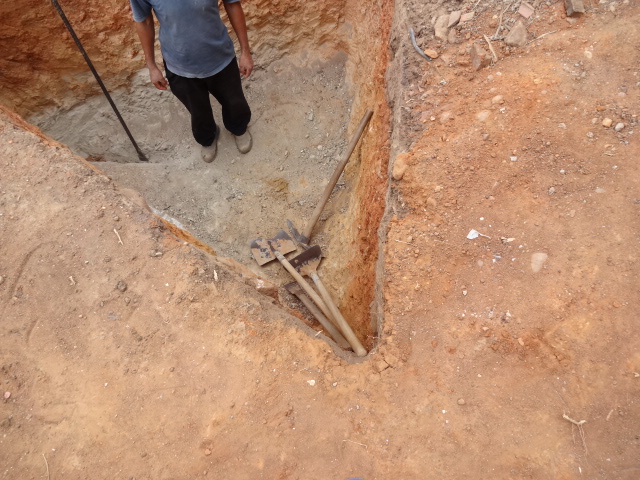 Abertura da base 3mx3mx3m e 3.5m de profundidade