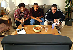 Clique na imagem para uma versão maior

Nome:	         Vendo-futebol-na-TV.jpg
Visualizações:	200
Tamanho: 	116,4 KB
ID:      	59681