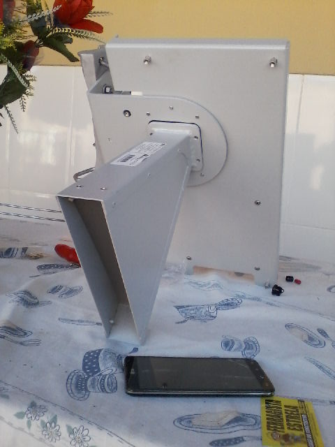 Painel ALGCom. 90°
http://www.algcom.com.br/produtos/ver/setoriais-blindadas/cat:antenas