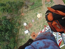 La em cima da torre de NHN, a...