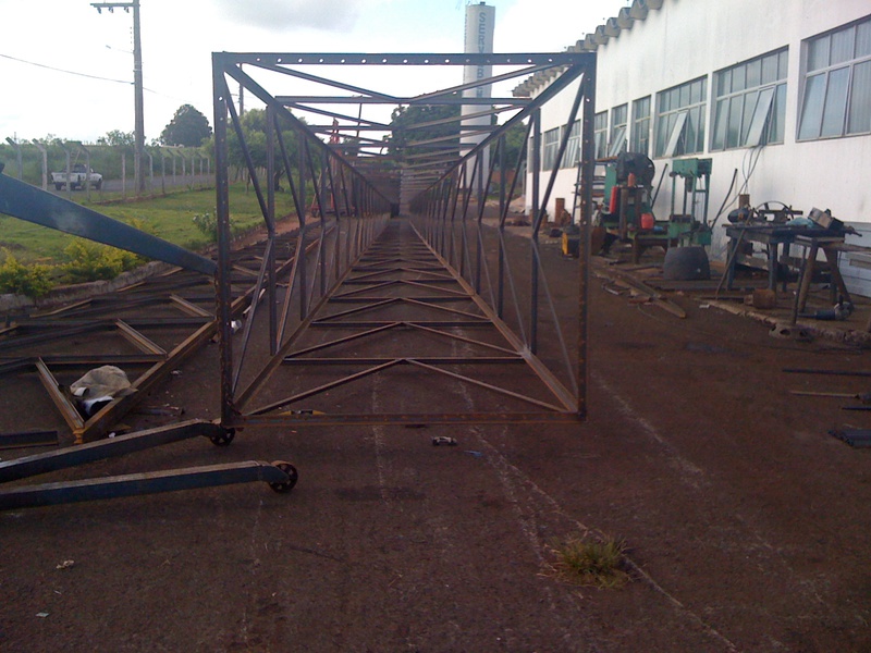outra torre de 30mts faltando por escadas