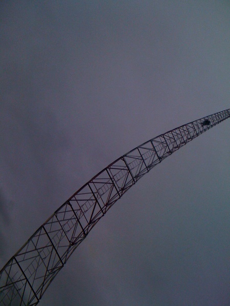 isso que da mexer o iphone enquanto tira foto,,,,rsrs